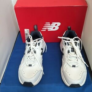 New balance 624 men’s athletic shoes, size 10 new inbox—Narrow